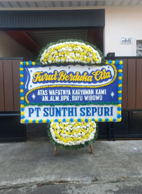 Papan Bunga Duka di Monano